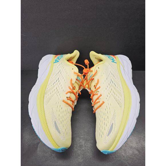 Hoka Women 8.5 Comfy footwear - Picture 9 of 10